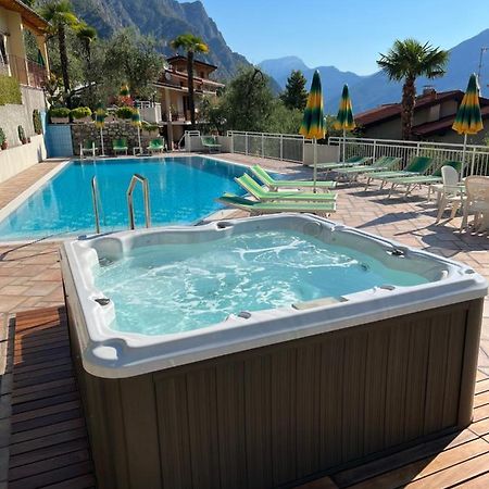 Appartamenti Villa Clivia Limone sul Garda Εξωτερικό φωτογραφία